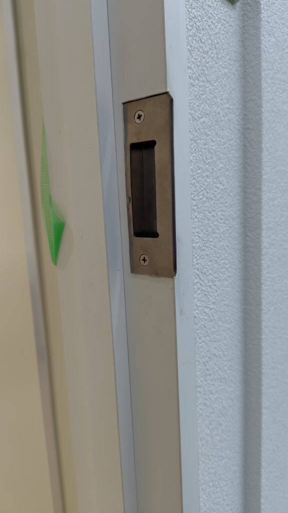 ストライク取り付け後